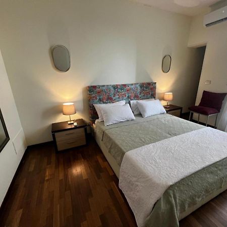 Al Castello Apartment คาตาเนีย ภายนอก รูปภาพ