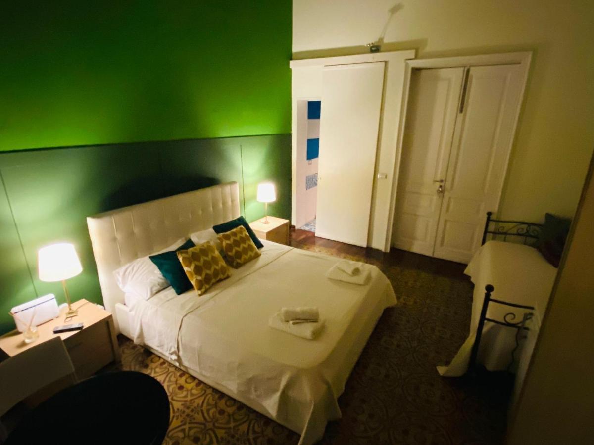 Al Castello Apartment คาตาเนีย ภายนอก รูปภาพ