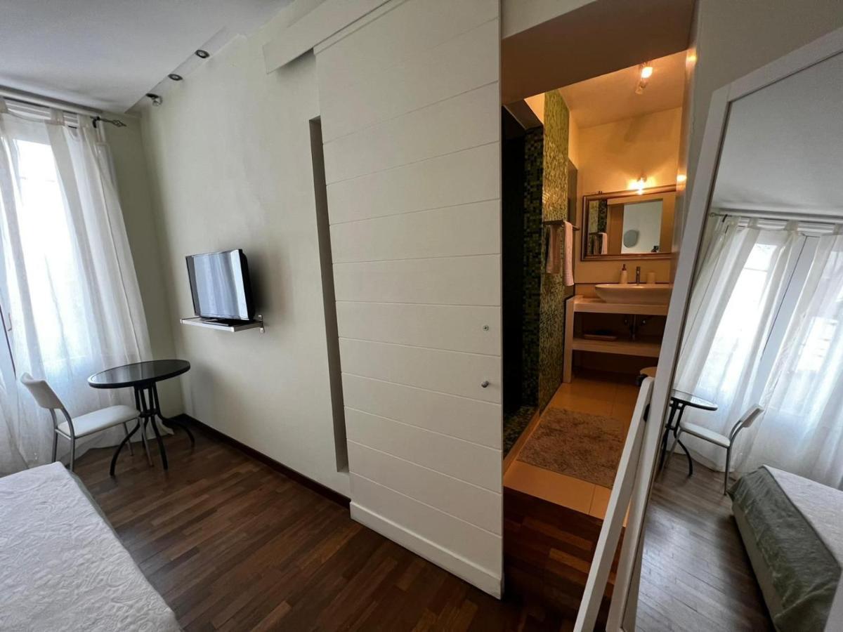 Al Castello Apartment คาตาเนีย ภายนอก รูปภาพ