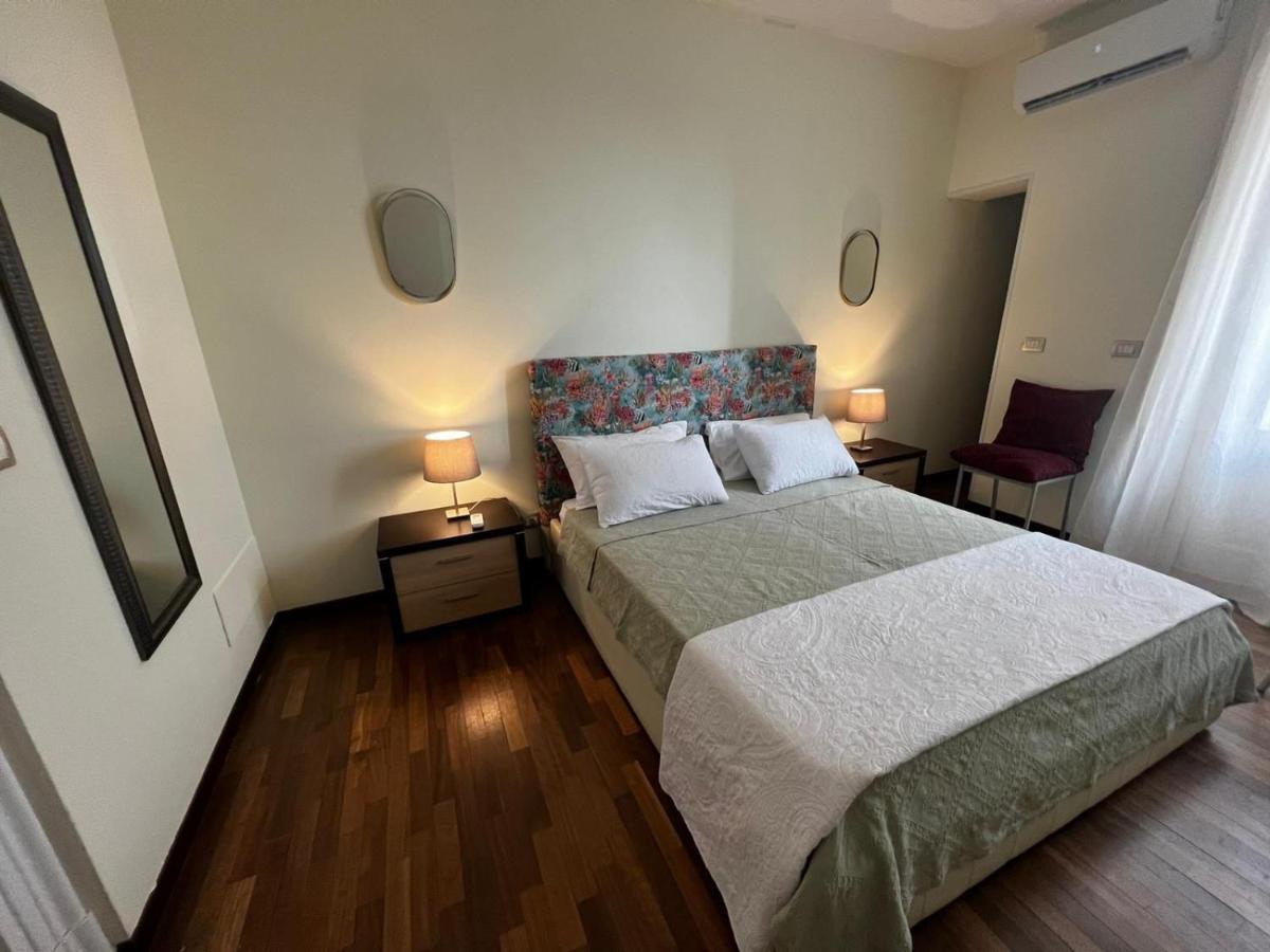 Al Castello Apartment คาตาเนีย ภายนอก รูปภาพ